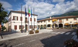 Un village ancien au développement moderne: Budoia/I