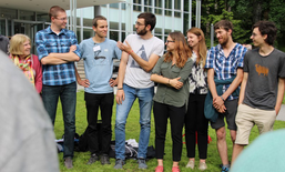 Dare una prospettiva ai giovani nei comuni