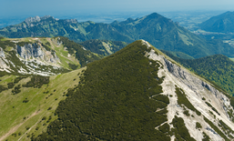 30 anni di integrazione tra protezione della natura e turismo alpino
